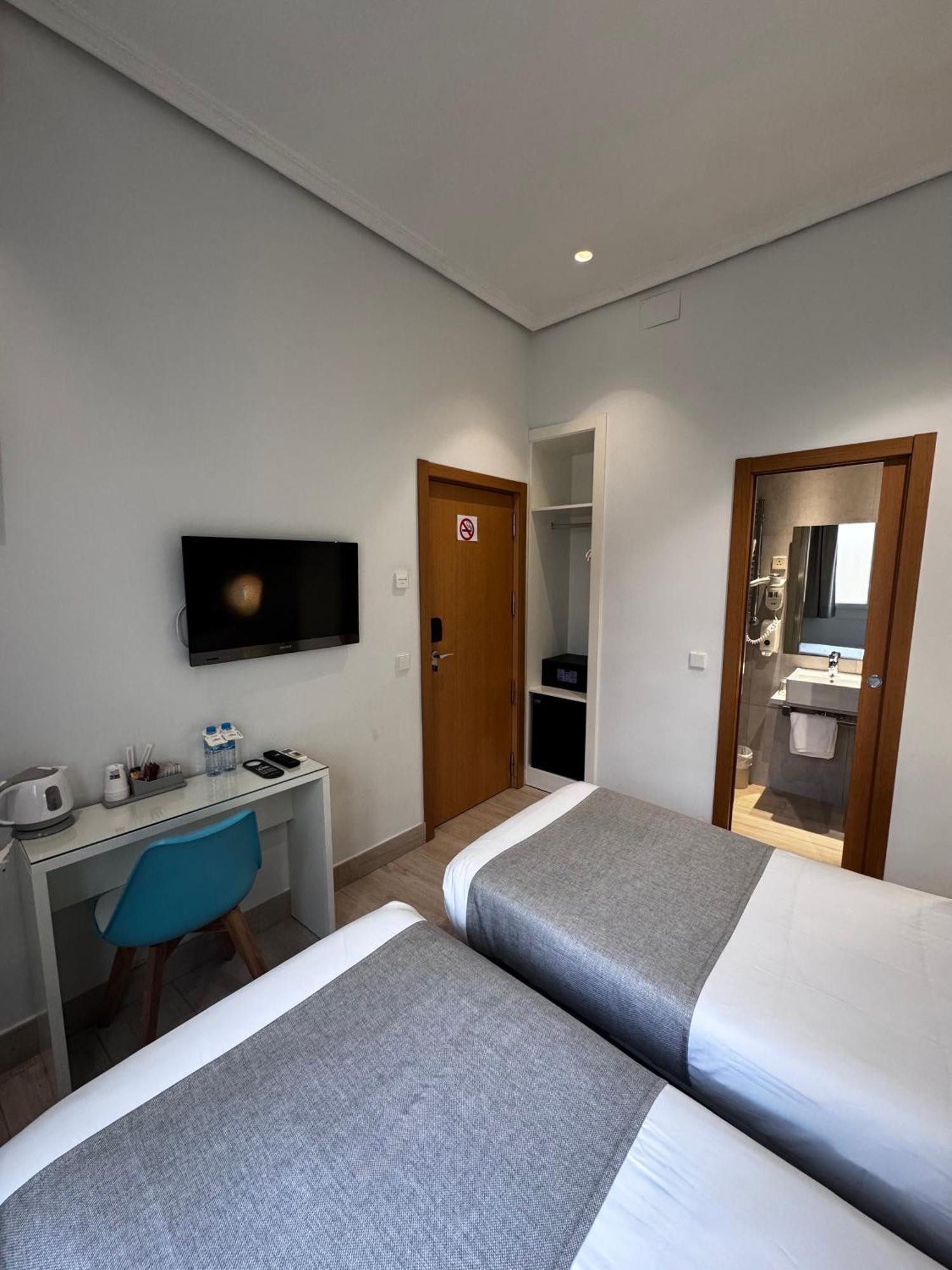 Hostal Cervelo — Fotos 1